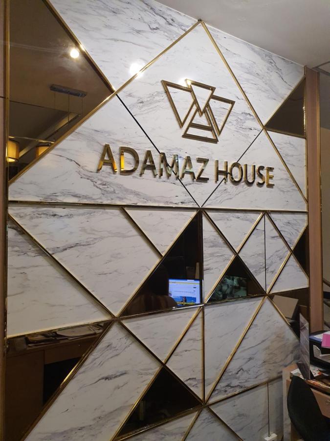 Adamaz House Hotel Bangkok Exterior photo